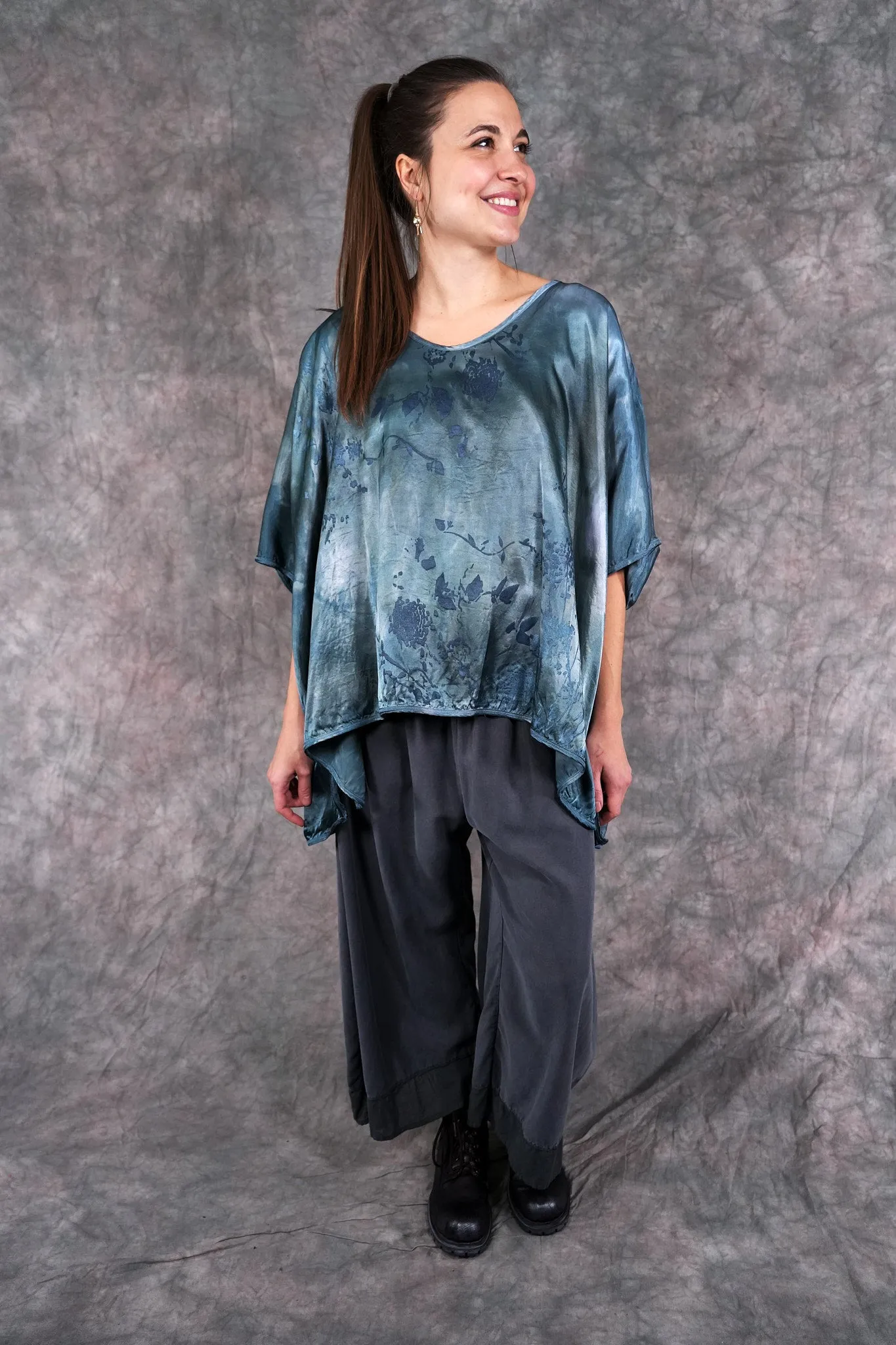 1591HD Hand-dyed Vitreous Square Top Laguna-P