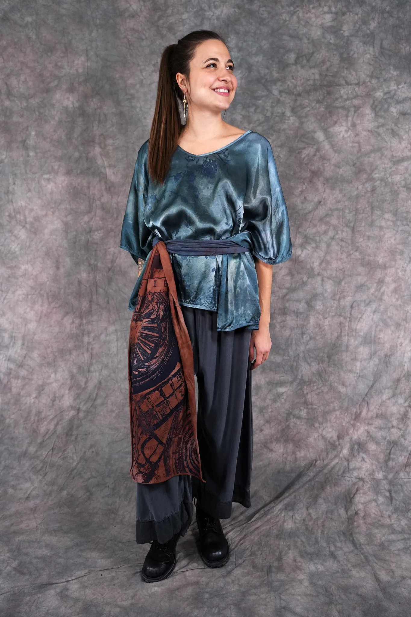 1591HD Hand-dyed Vitreous Square Top Laguna-P