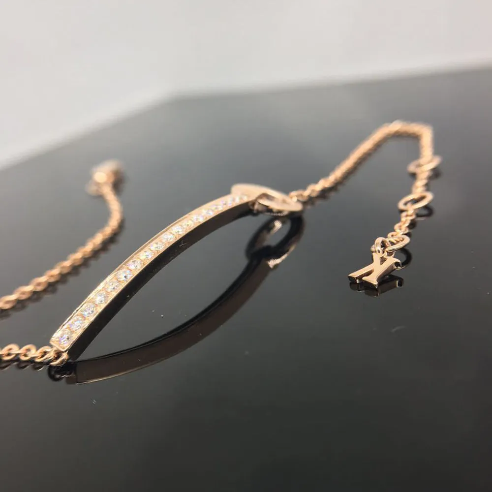 18K Solid Gold Natural Diamond Bracelet Roman Numerals Elegant Charm Jewelry