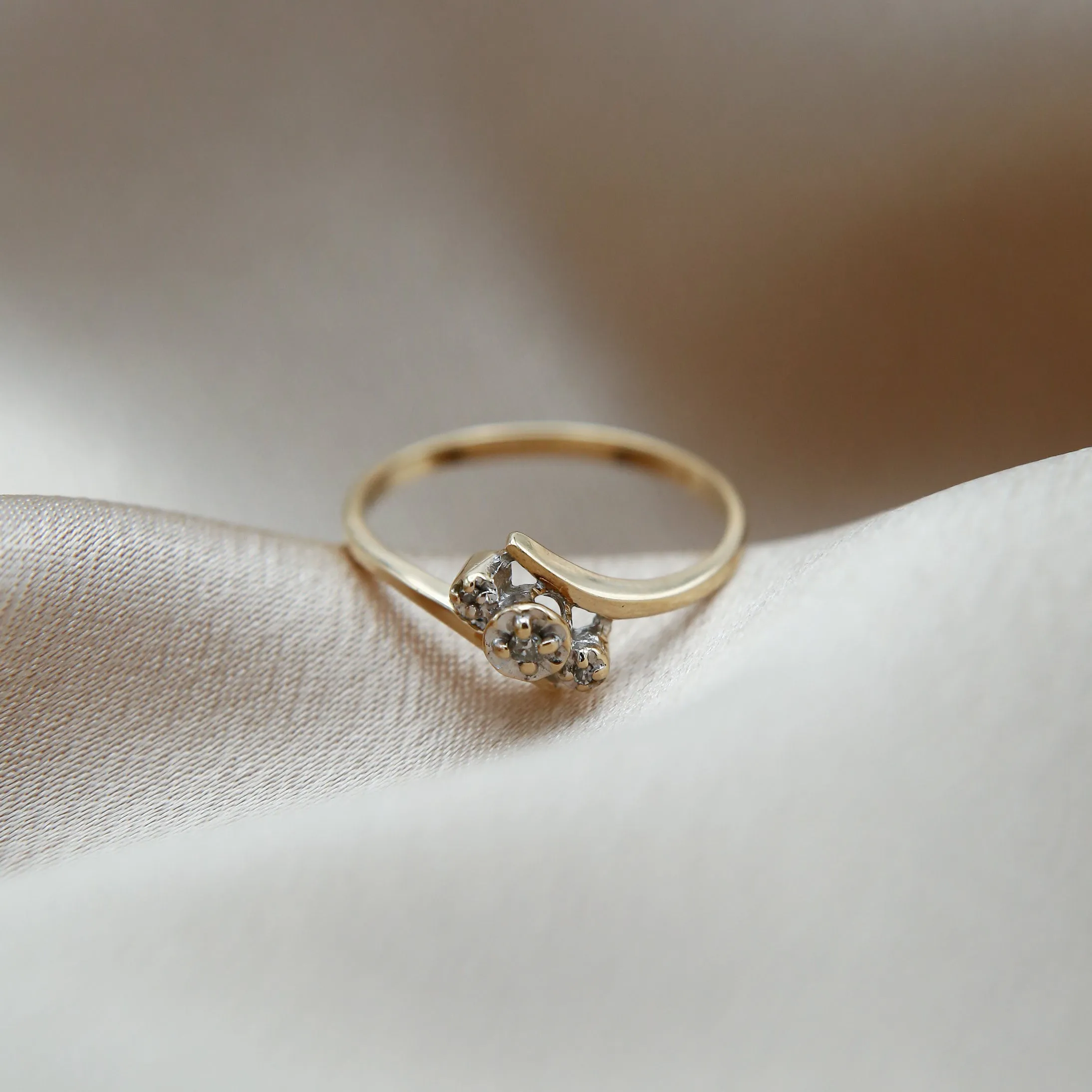 1980's 10k Small Bypass Diamond Ring | Sz 6.75