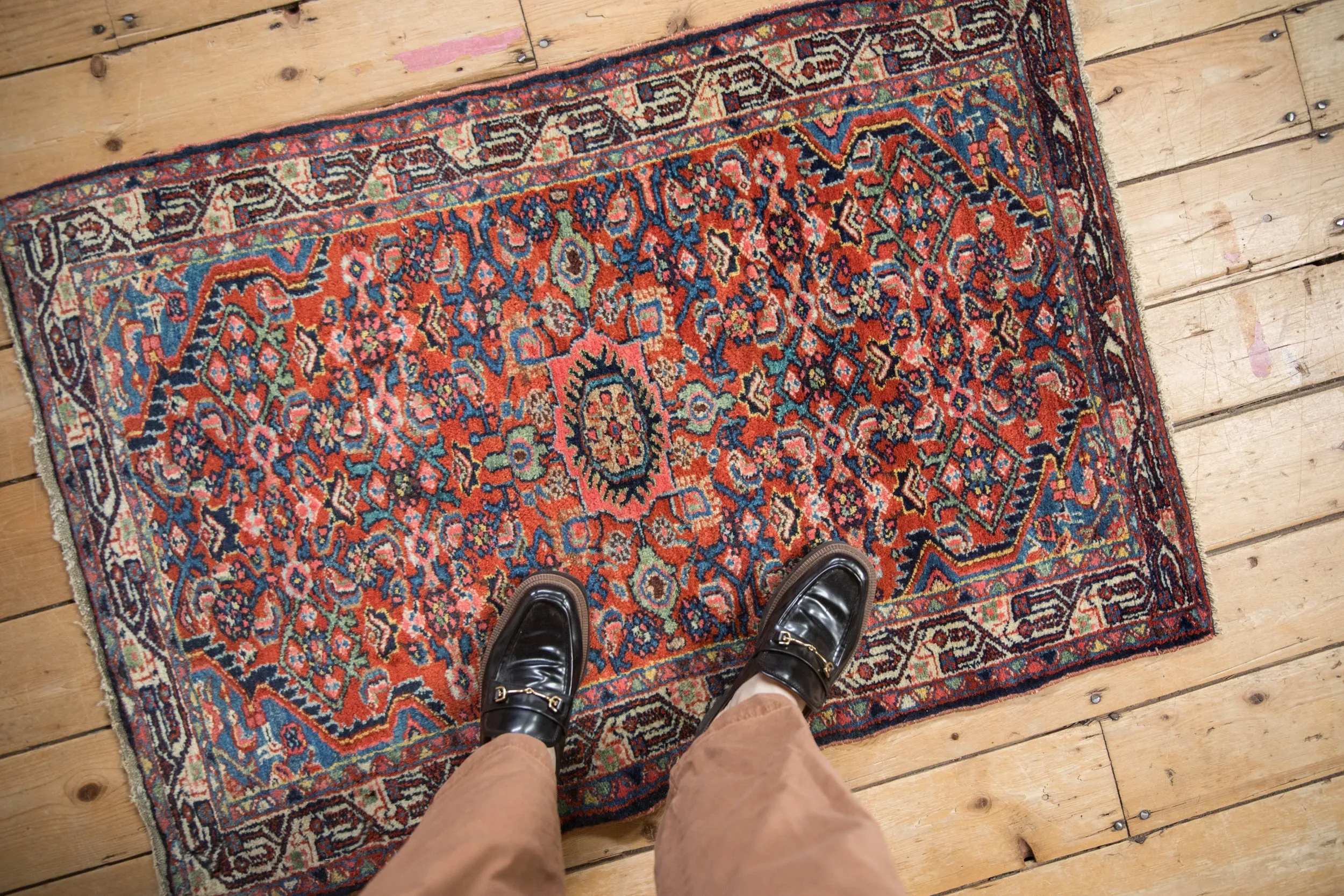 2.5x4 Vintage Tajabad Rug