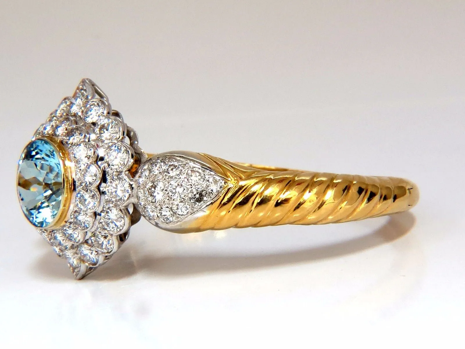 Aquamarine diamonds bangle bracelet 18kt 15.50ct Natural Italian Cluster