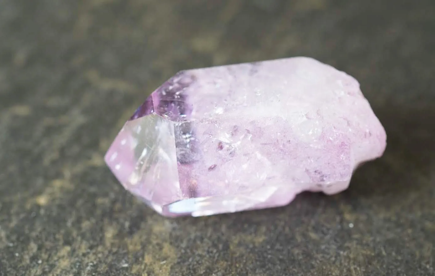Aura Quartz Point