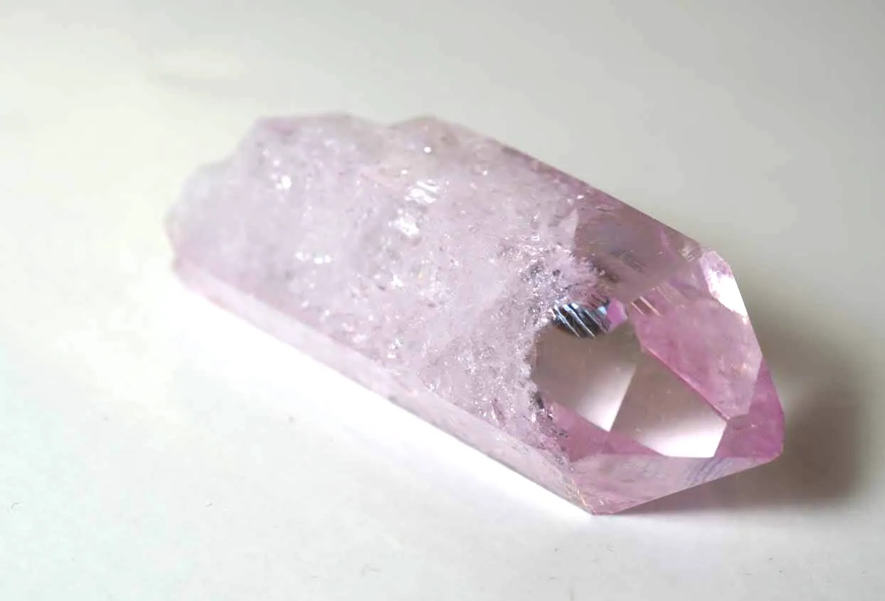 Aura Quartz Point