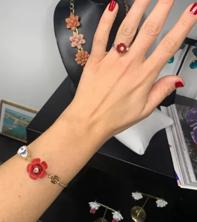 Camellia Adjustable Bracelet with Crystal Drop - Silk Effect