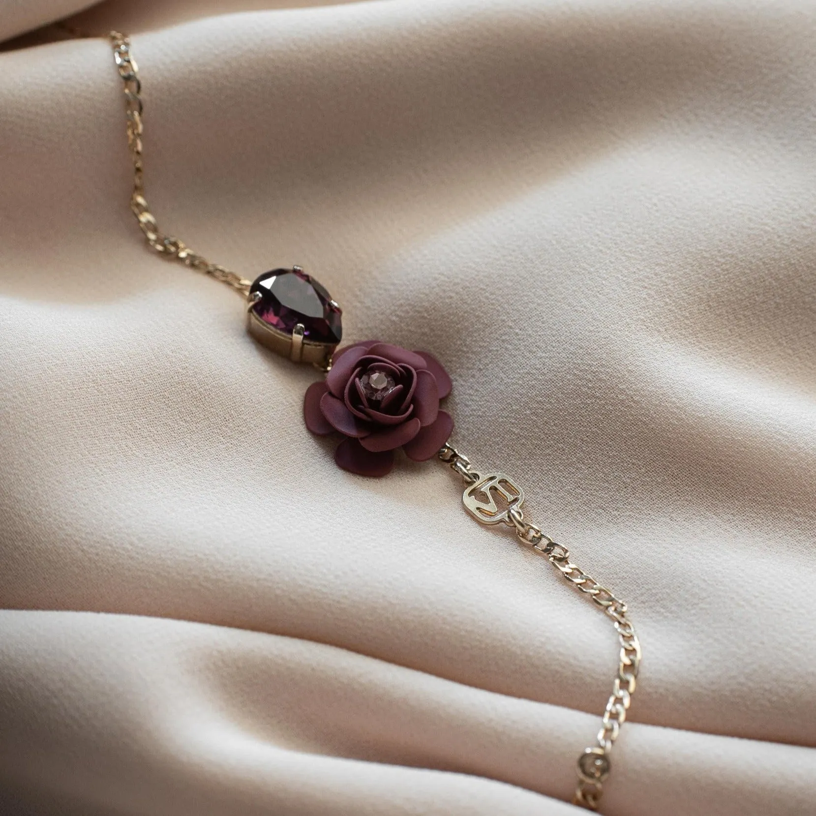 Camellia Adjustable Bracelet with Crystal Drop - Silk Effect