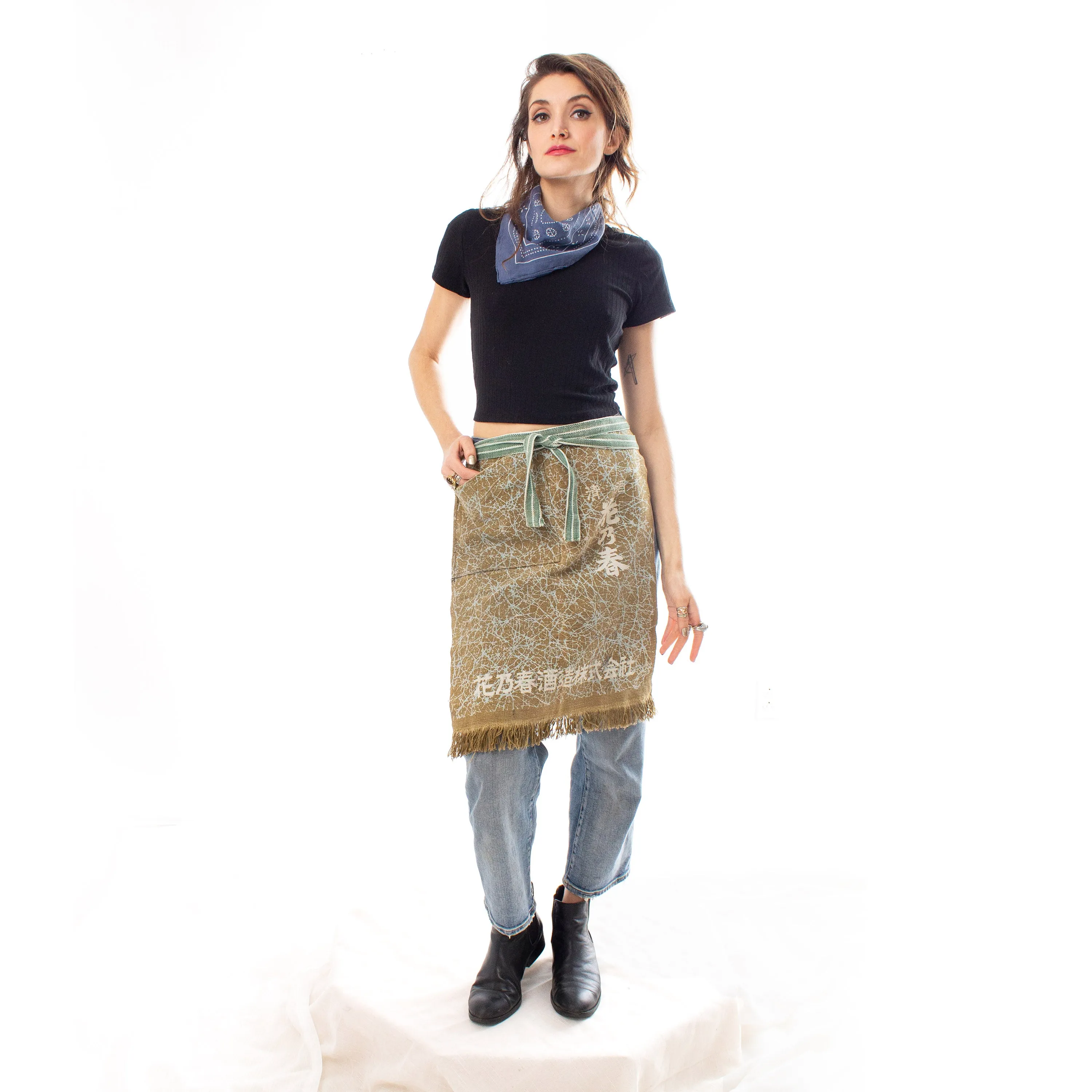 Cracked Ice Maekake // Apron