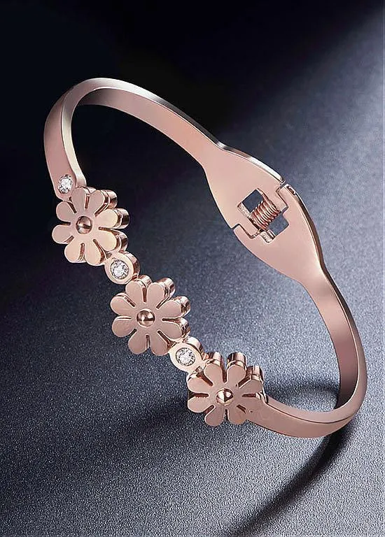 Daisy Flowers Titanium Steel Bangle