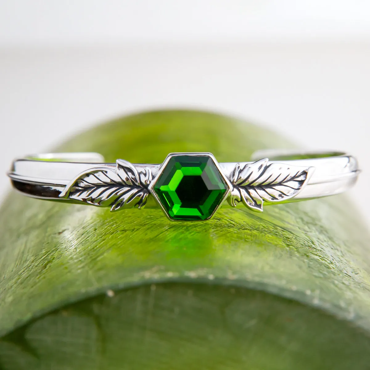 DC X RockLove POISON IVY Poison Oak Carved Ivy Bracelet