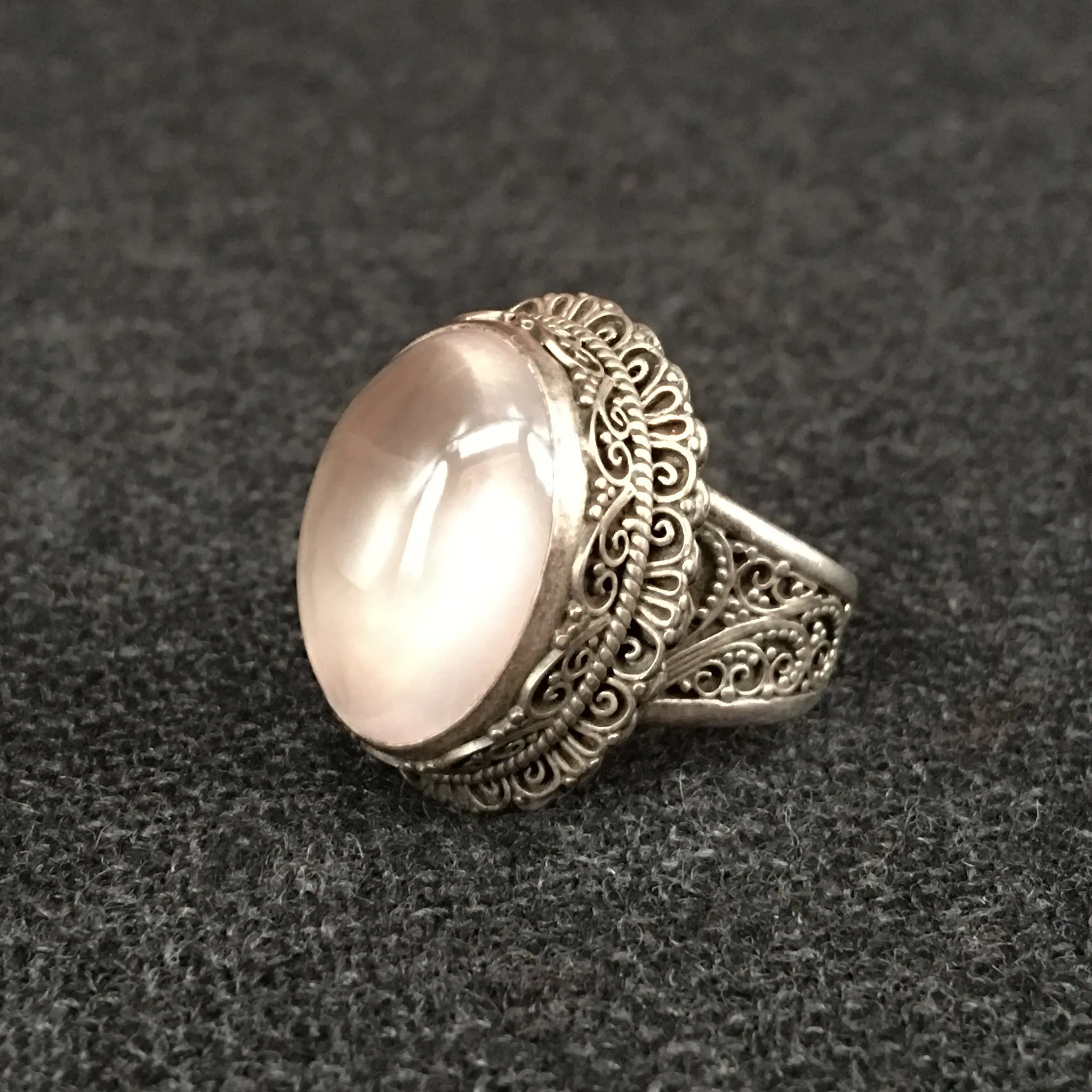 Elegant Oval Pink Rose Crystal Ring
