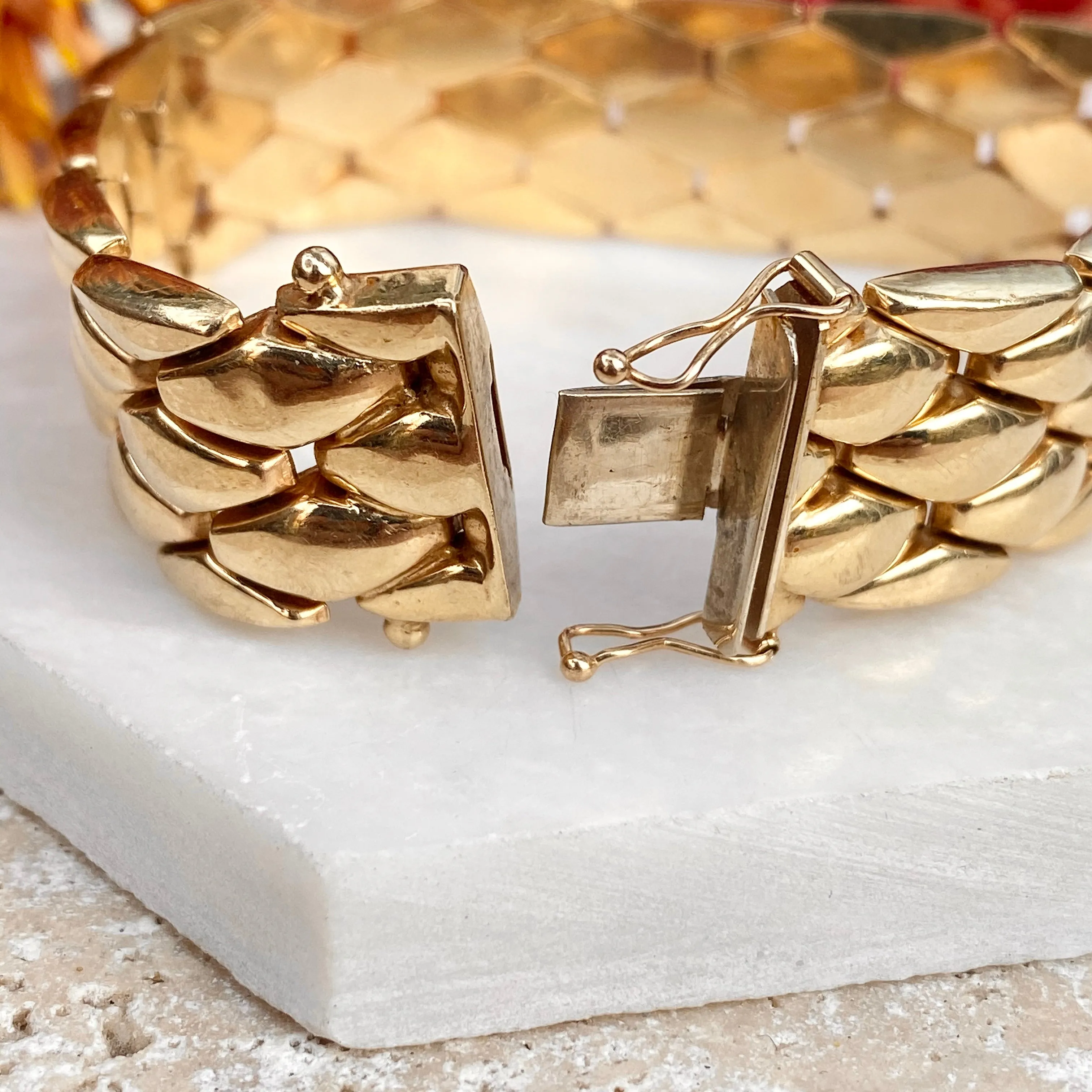 Estate 14KT Yellow Gold Wide Panther Link Bracelet 18mm