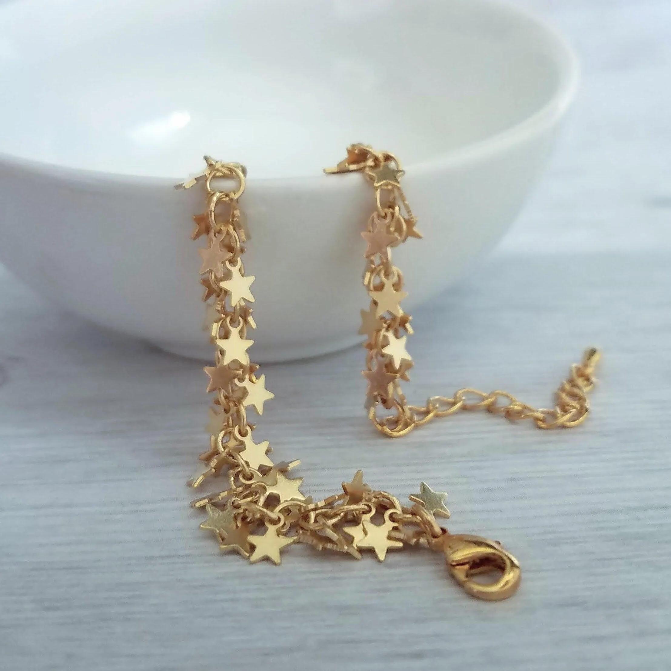 Gold Star Bracelet, tiny gold star bracelet, gold star chain, little stars cluster, cha cha bracelet lucky charm bracelet good luck bracelet