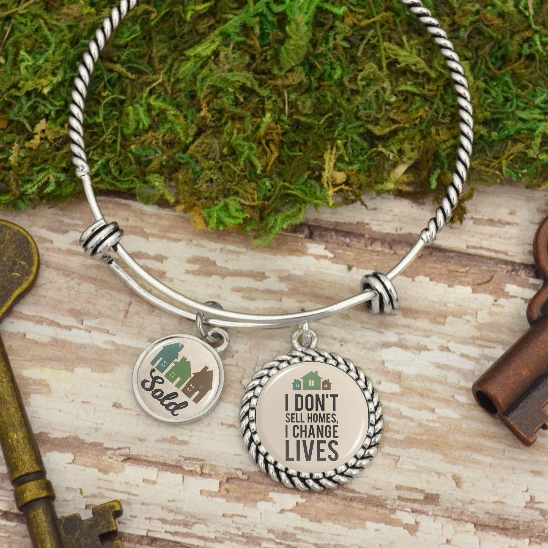 I Don't Sell Homes, I Change Lives Charm Bracelet