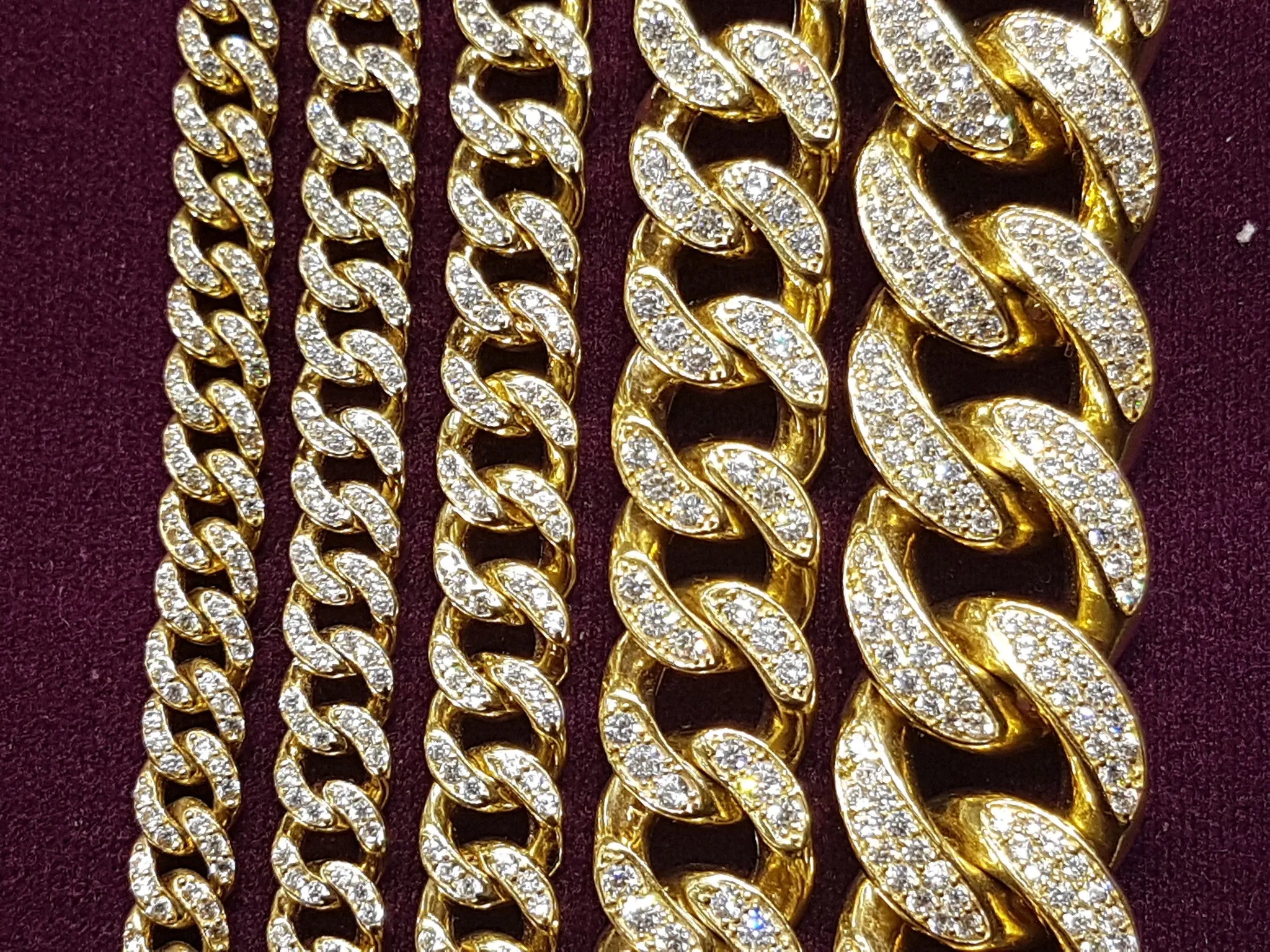 Icy Miami Cubanlink Bracelet 14K