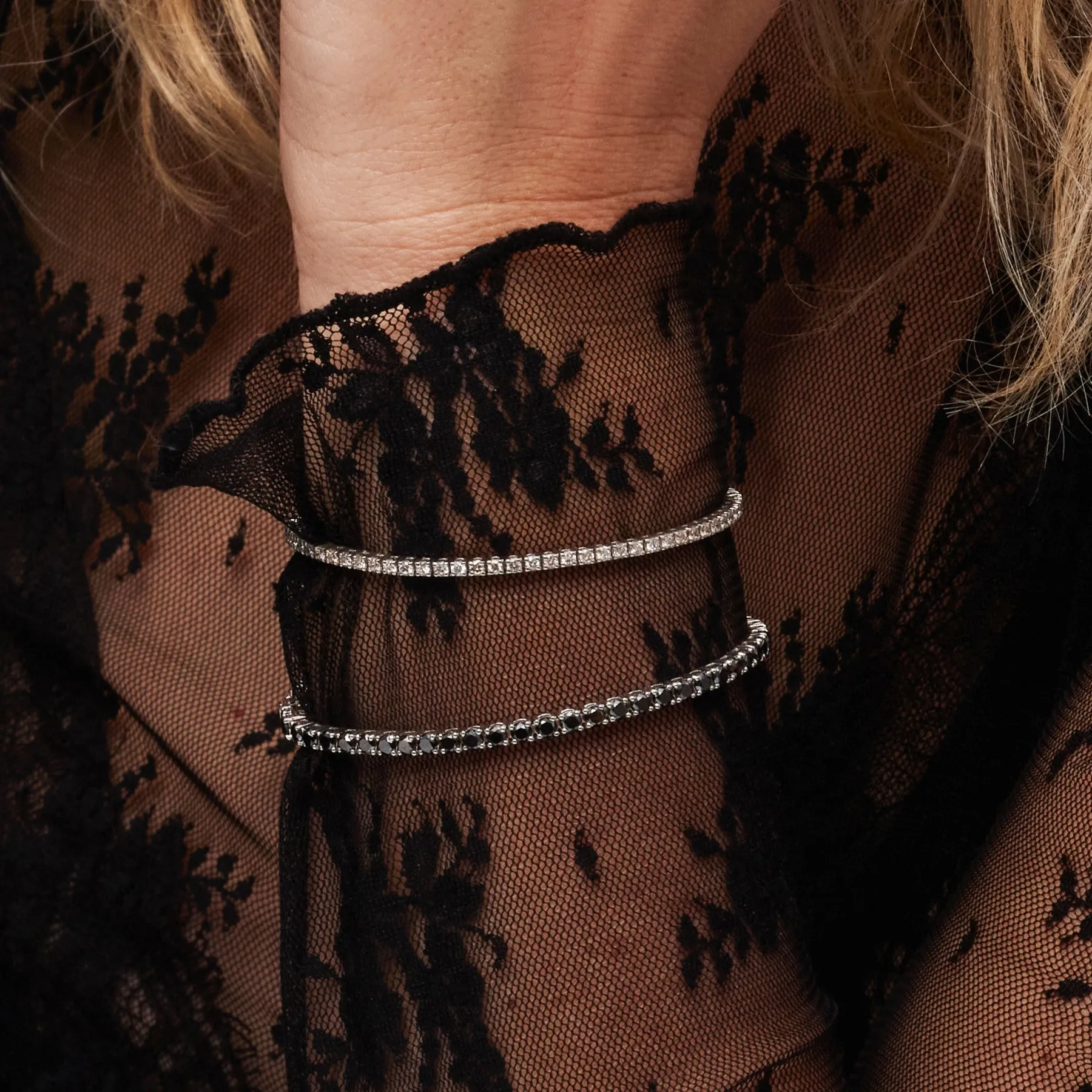 King Cobra- Tennis Bracelet Black Diamonds In White Gold