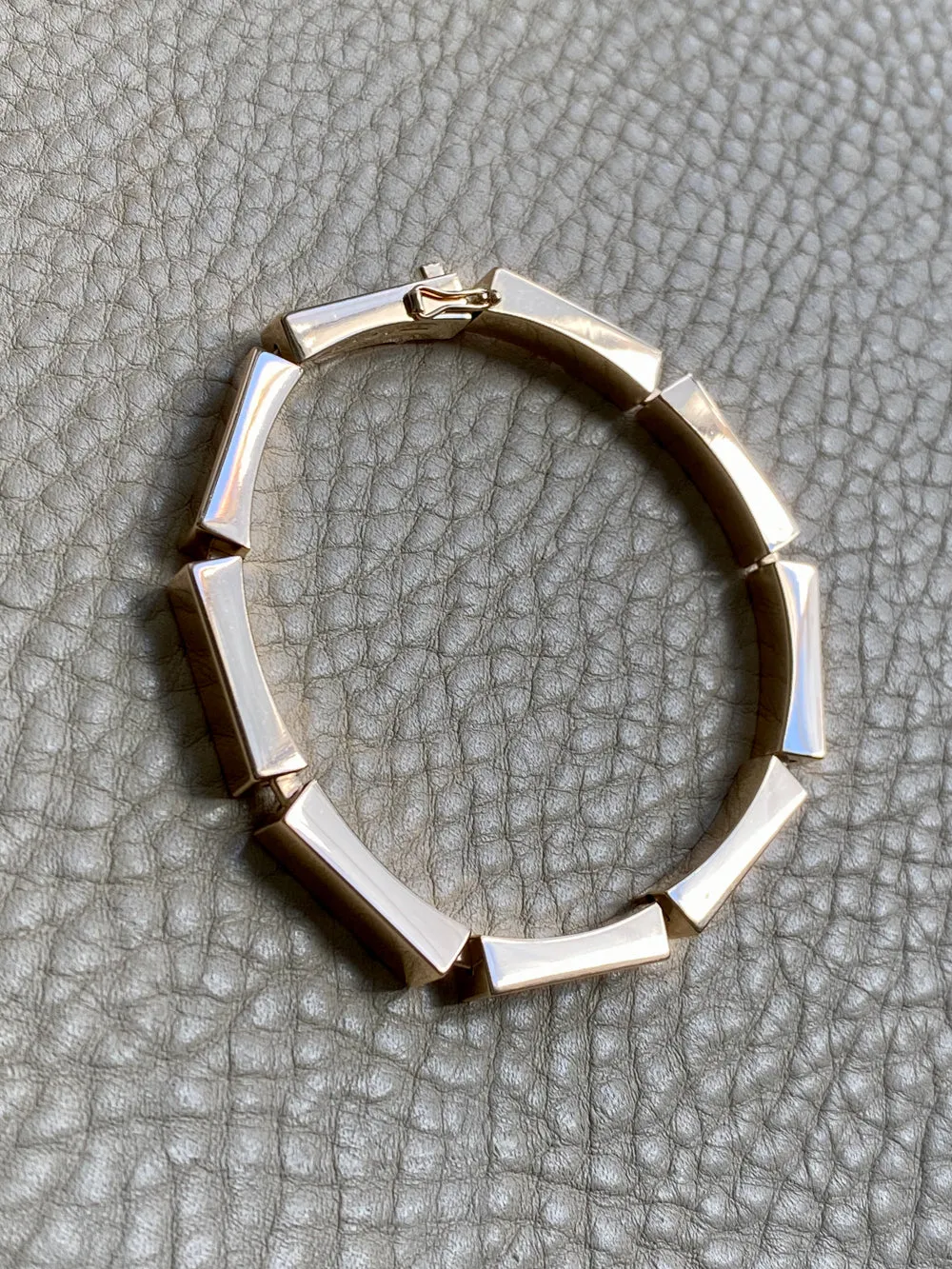 MAGNIFICENT!! 1970 - 9 sided Geometric Link Bracelet in 18k Yellow Gold by Forsman & Gardfors - 7.5 inch length