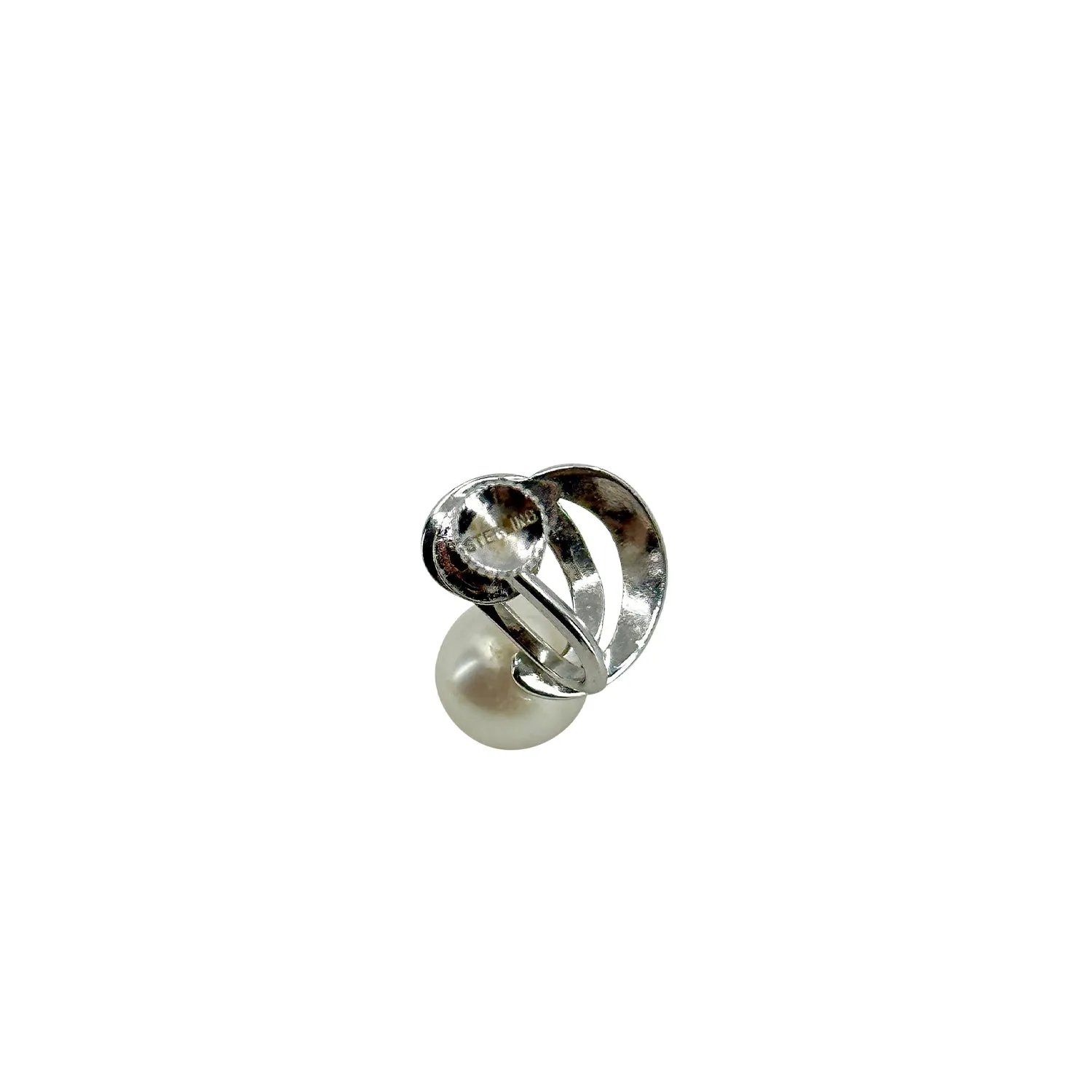 Milgrain Vintage Solitaire Akoya Saltwater Cultured Pearl Screwback Earrings- Sterling Silver