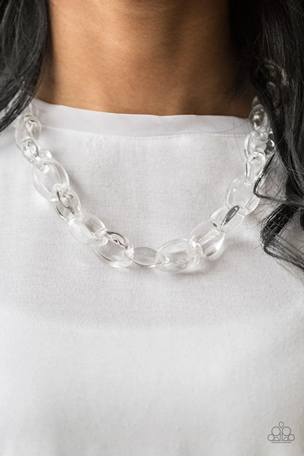 Paparazzi Ice Queen - Clear Acrylic Link Necklace