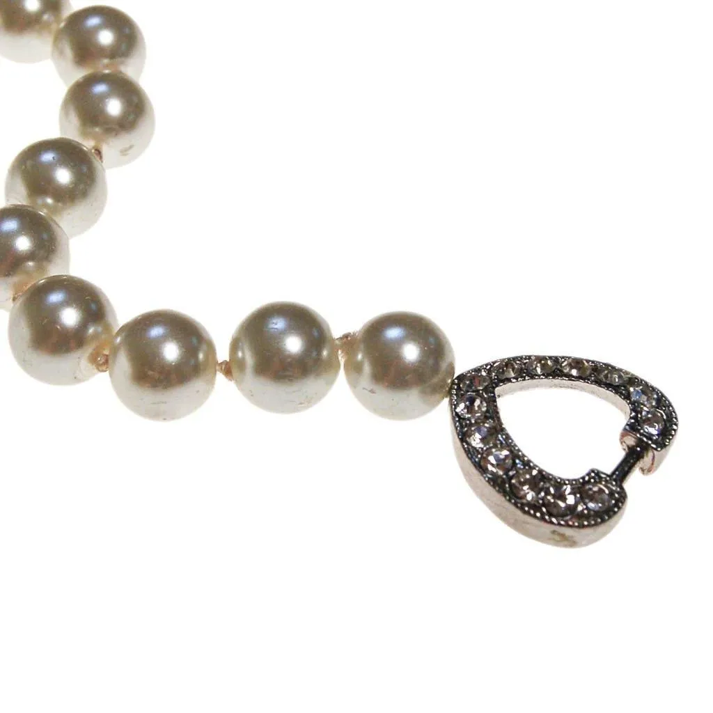 Pearl Bracelet with Rhinestone Heart Clasp