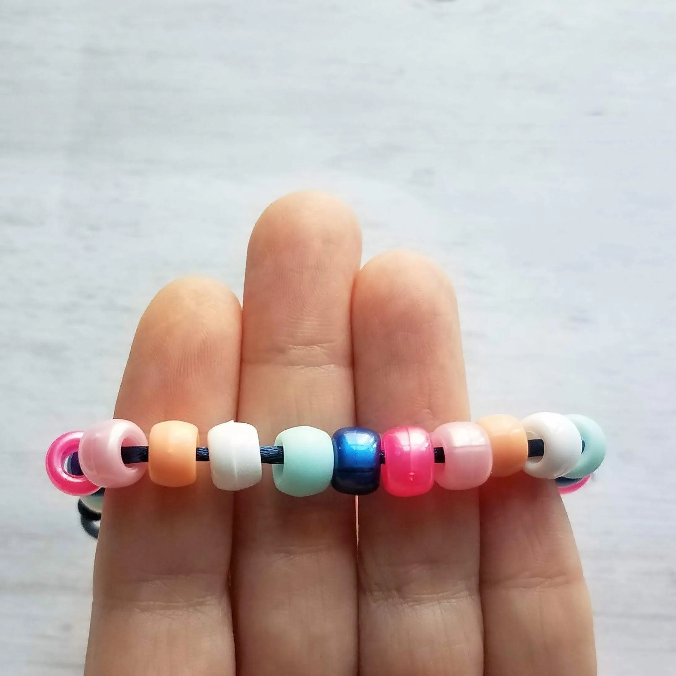 Preppy Bracelet, designer inspired, large bead bracelet, big bead bracelet pony roller bracelet crow beads faux glass chunky pink blue peach