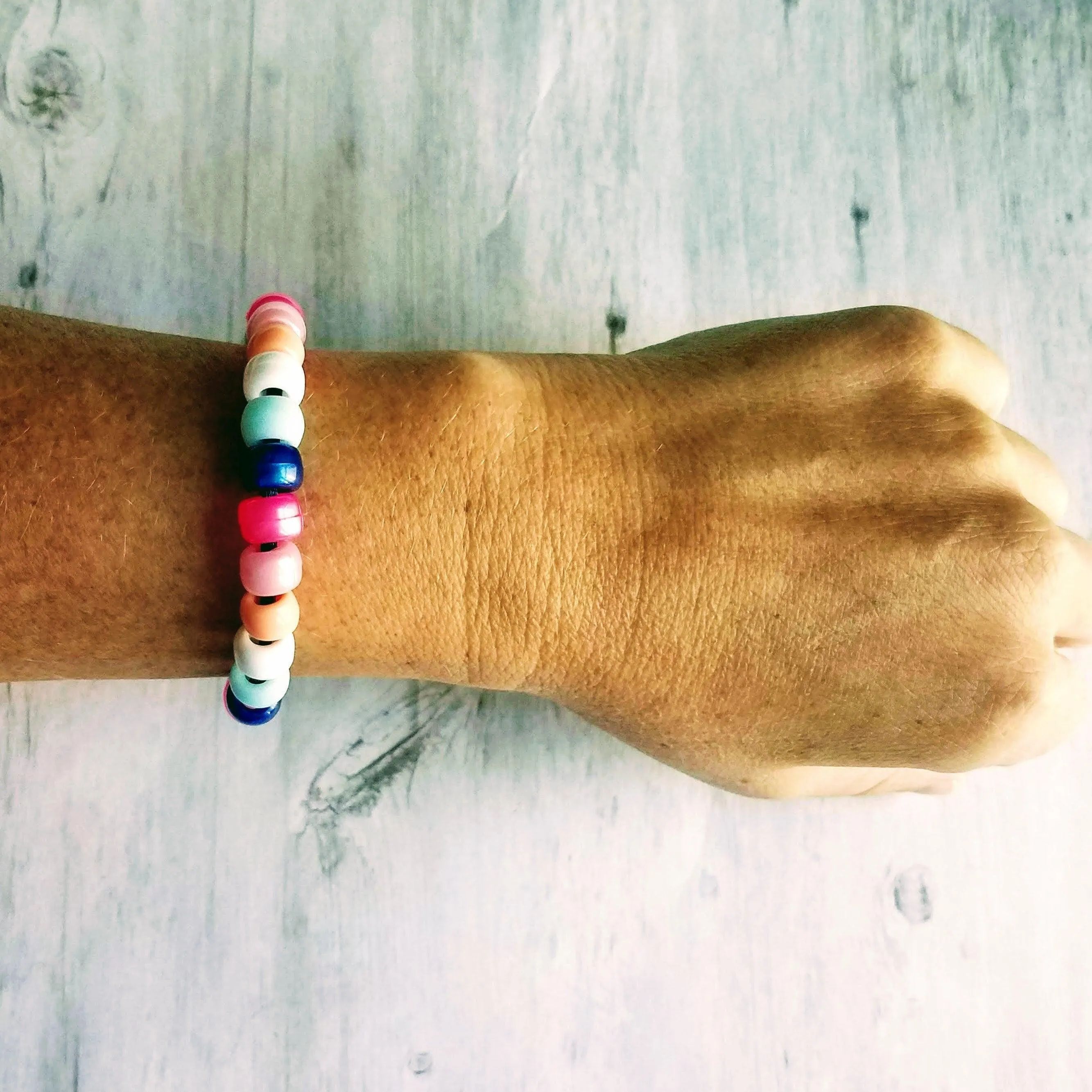 Preppy Bracelet, designer inspired, large bead bracelet, big bead bracelet pony roller bracelet crow beads faux glass chunky pink blue peach