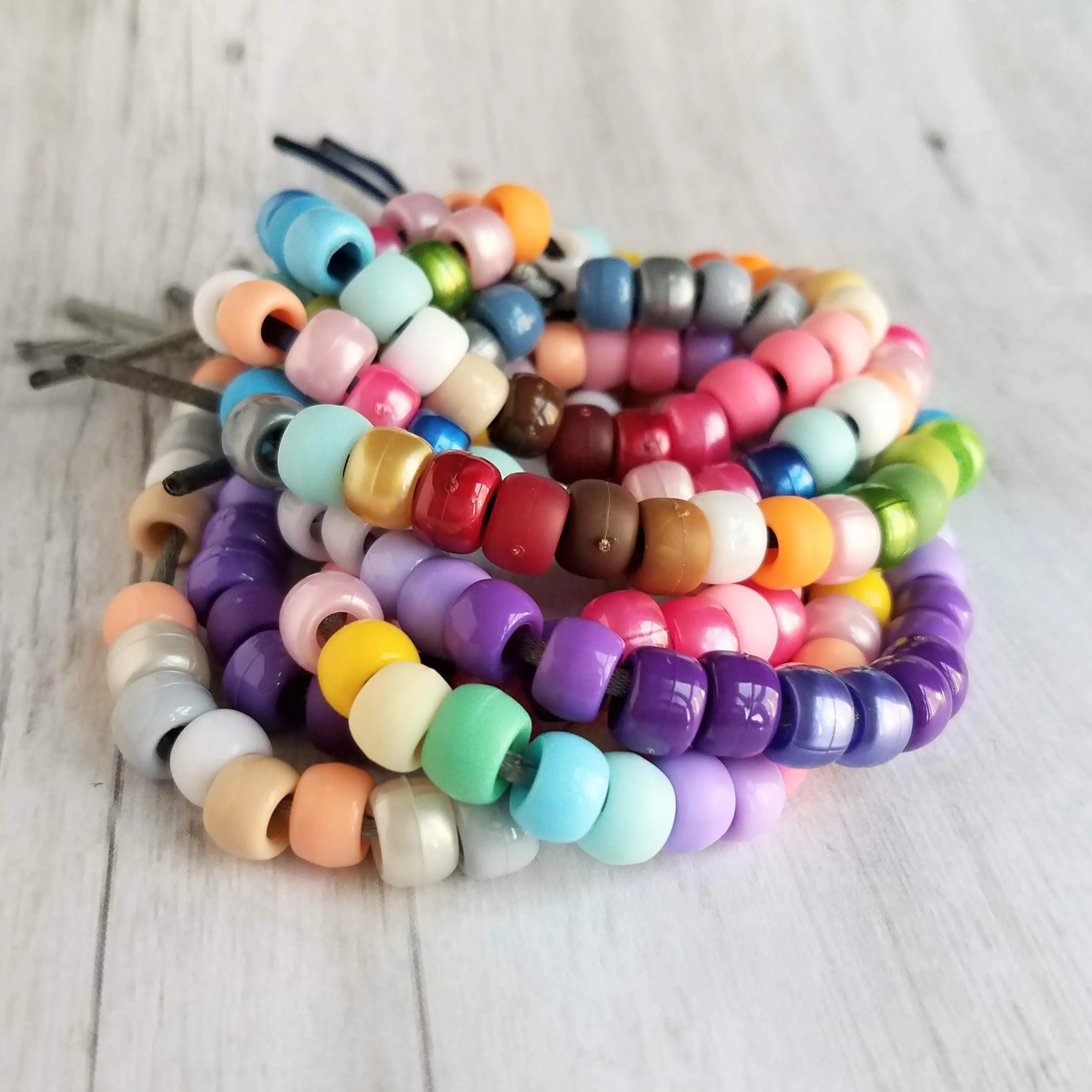 Preppy Bracelet, designer inspired, large bead bracelet, big bead bracelet pony roller bracelet crow beads faux glass chunky pink blue peach