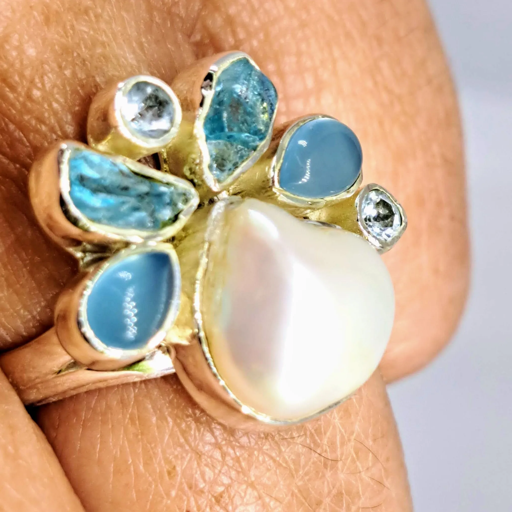 "Blue Skies" Sz 7 Ring - Pearl, Apatite, Chalcedony, Topaz, Sterling