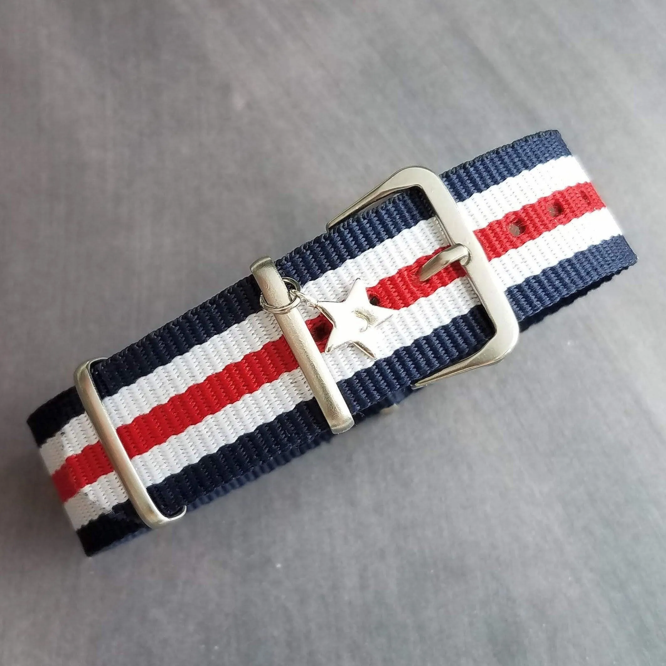 Stars & Stripes Bracelet, wide bracelet, seatbelt bracelet, red white blue bracelet, 4th of July, USA independence day, buckle strap wrap