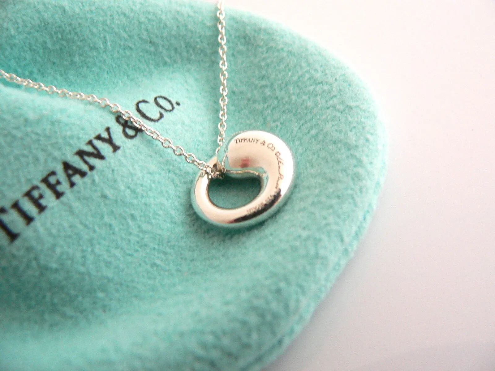 Tiffany & Co Peretti Pink Rhodonite Heart Silver Eternal Circle Necklace Gift