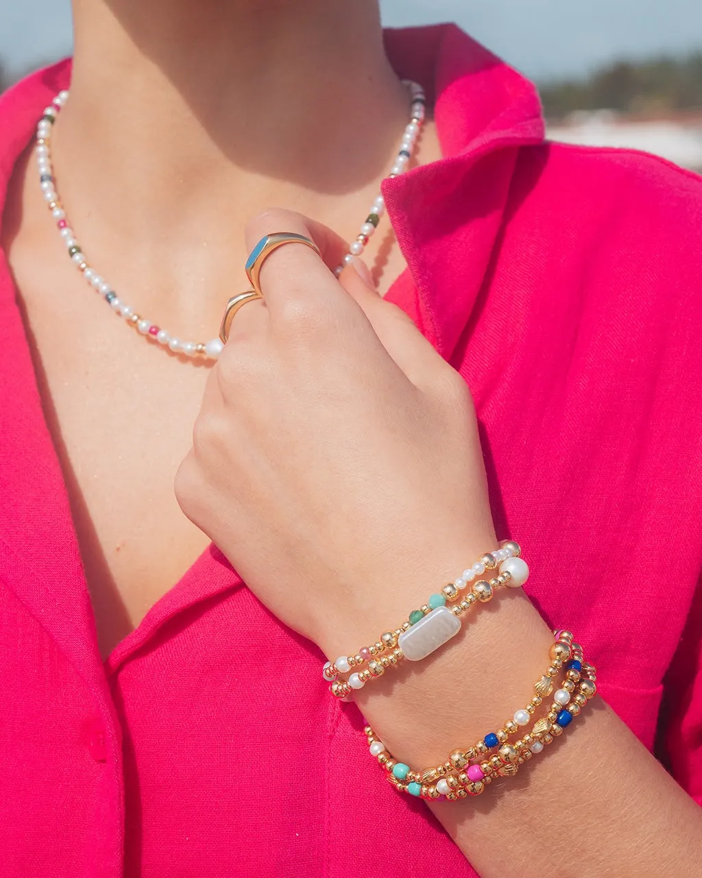 Truvy Shell Beaded Stretch Bracelet