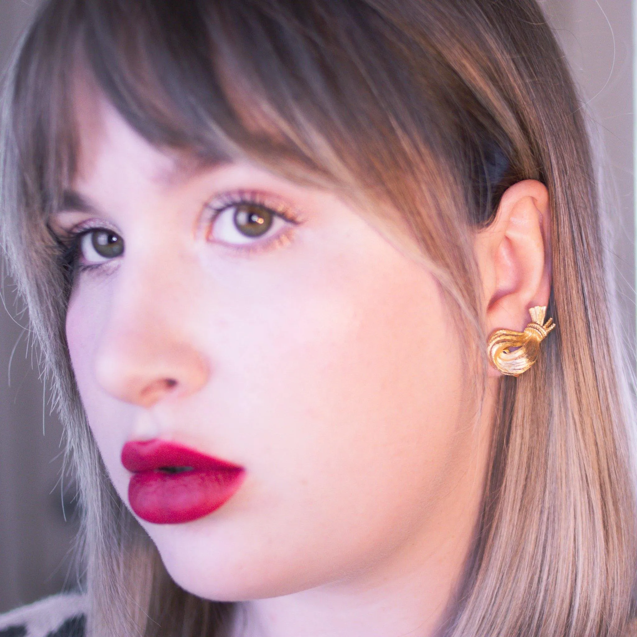 Vintage Mid Century Modern Crown Trifari Gold Loop & Knot Earrings