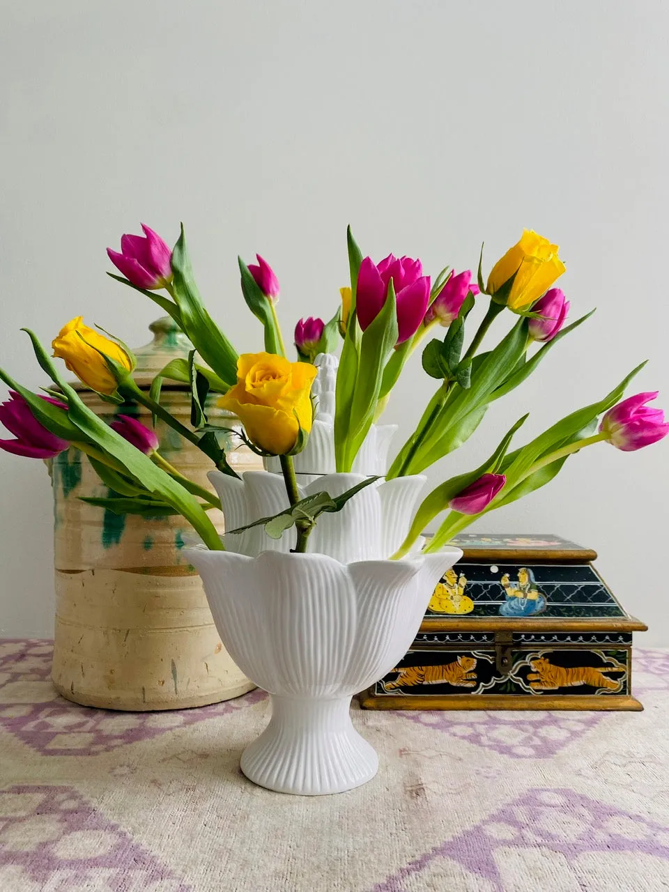 White Tulipiere-small